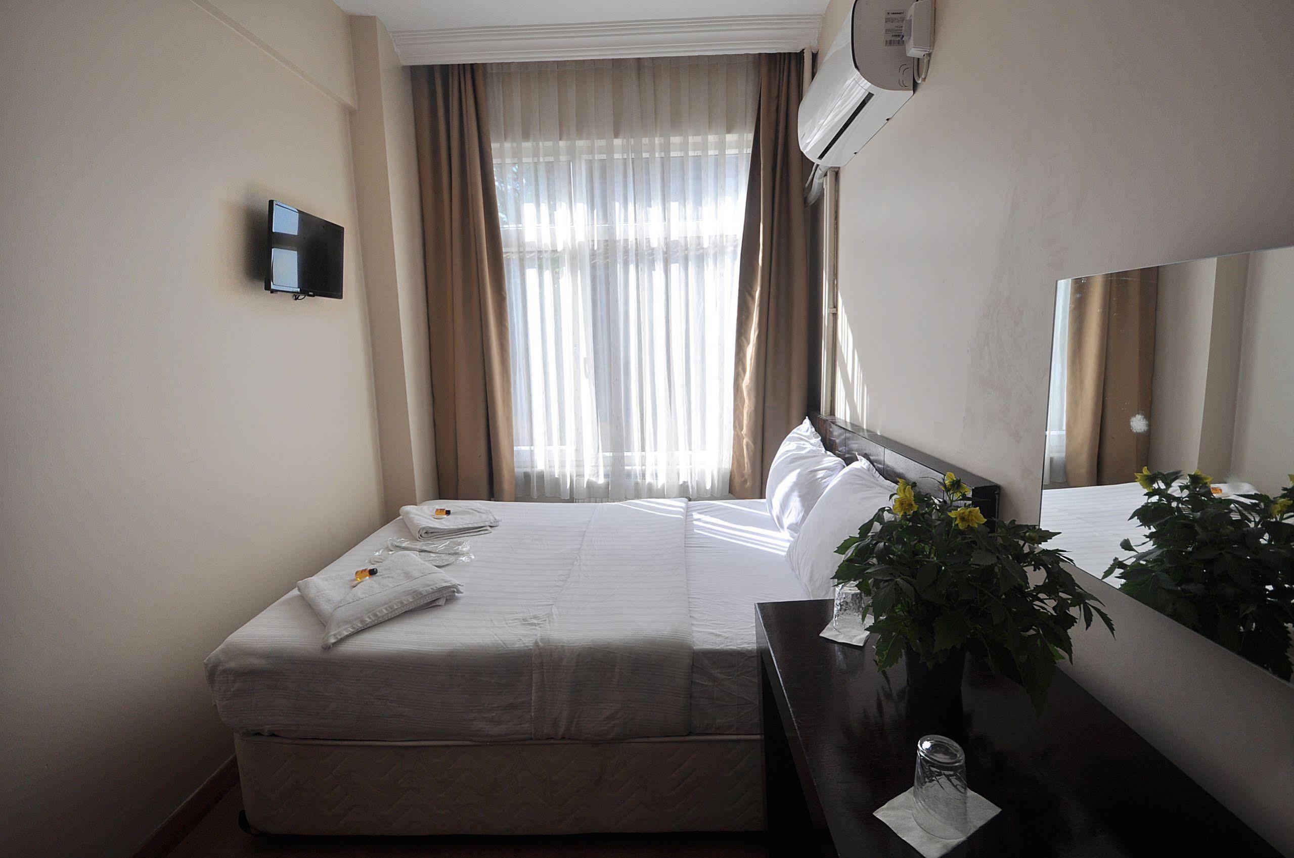 Hotel Baykal Istanbul Exterior photo